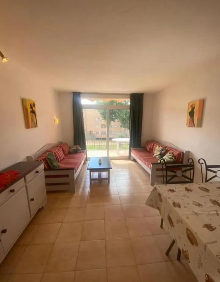 Apparemment T3 De 6 Places En Bord De Mer Empuriabrava